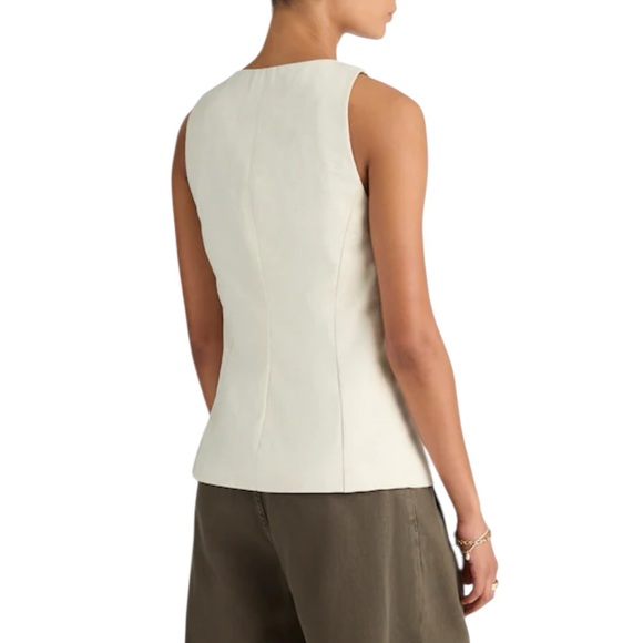Madewell Crewneck Cutaway Vest in Vintage Ivory  Drapey Twill - Picture 5 of 8